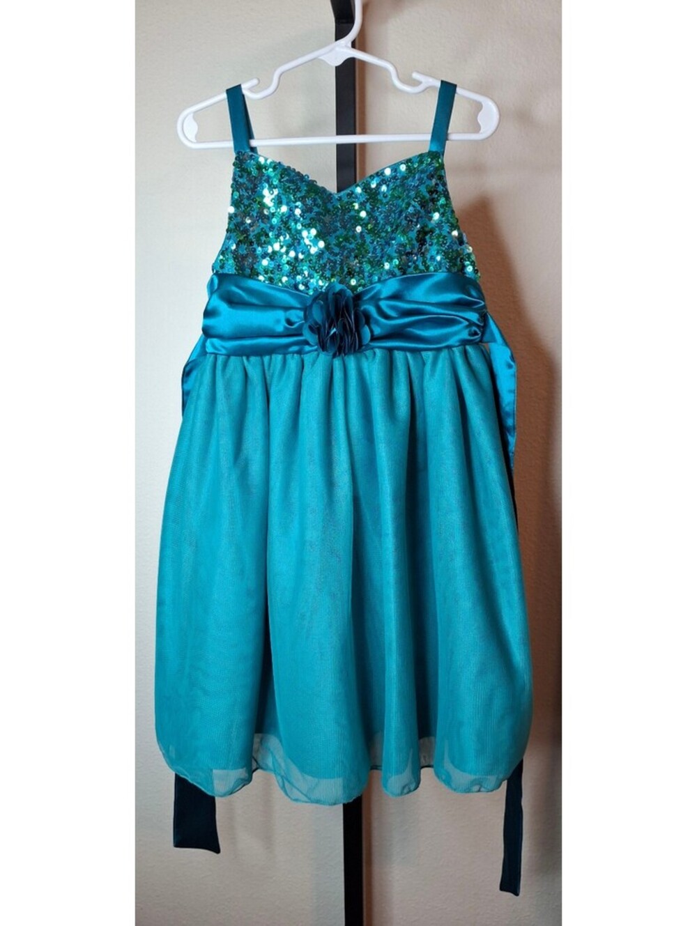 Princess Faith Girls Teal Ball Gown Dress size 6